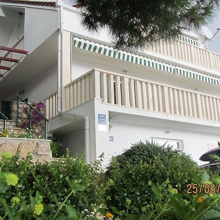 Apartments Vila Oksana Mimice Zewnętrze zdjęcie