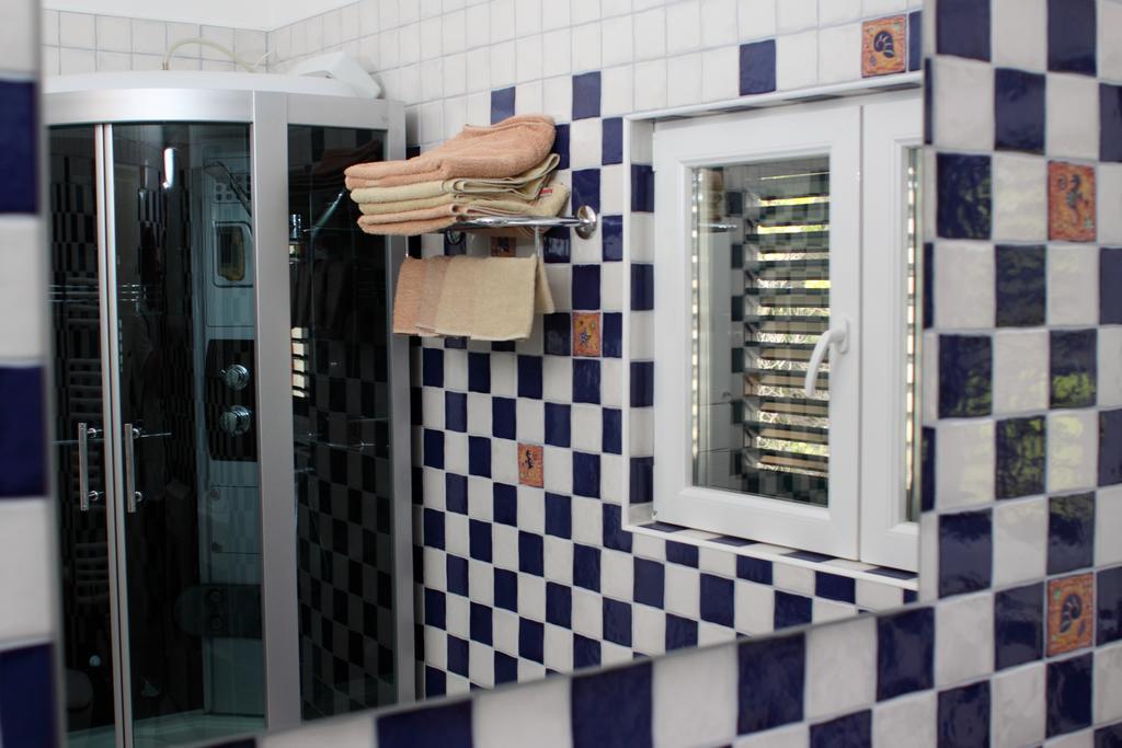 Apartments Vila Oksana Mimice Zewnętrze zdjęcie