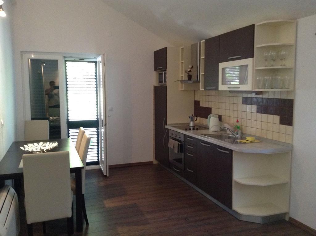 Apartments Vila Oksana Mimice Zewnętrze zdjęcie